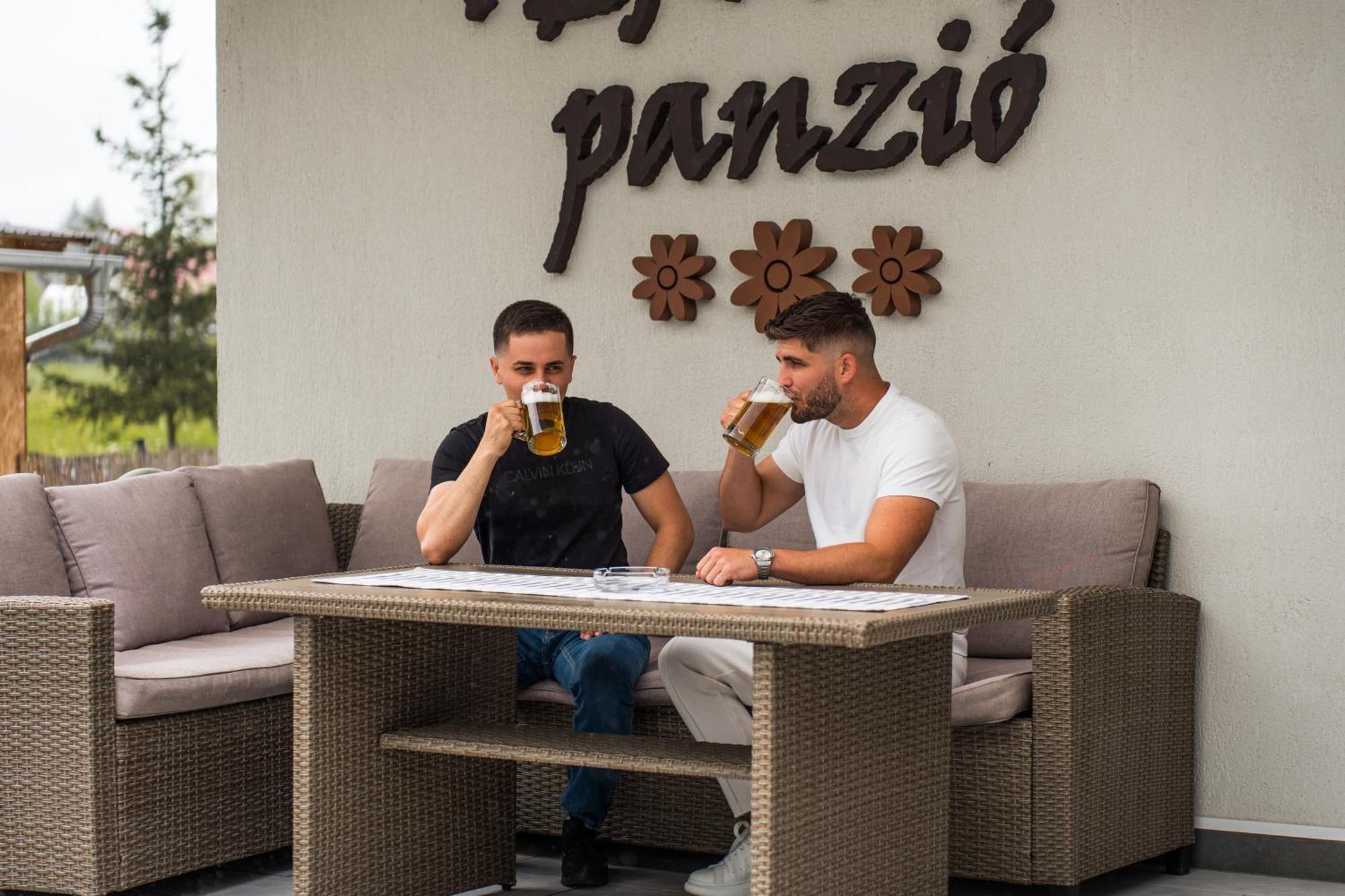 Veranda Panzio Remetea  Ngoại thất bức ảnh